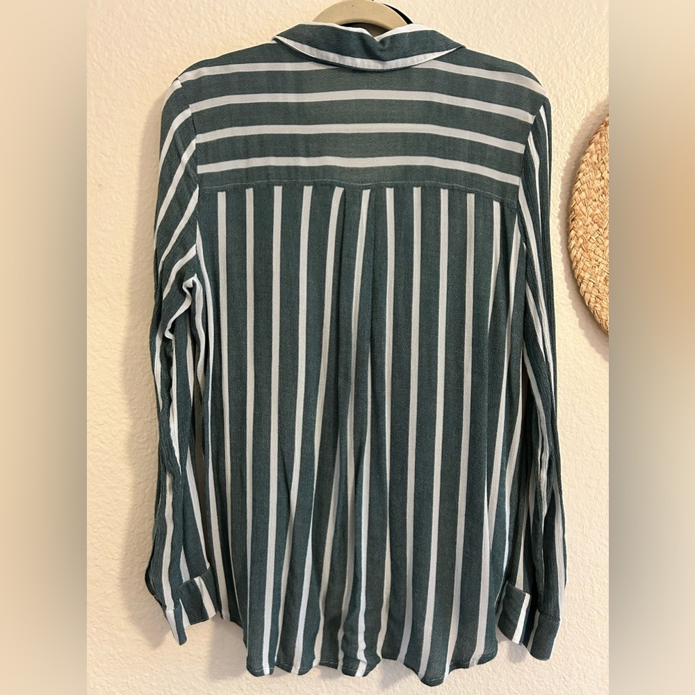 BP. BLOUSE - Picture 2 of 3